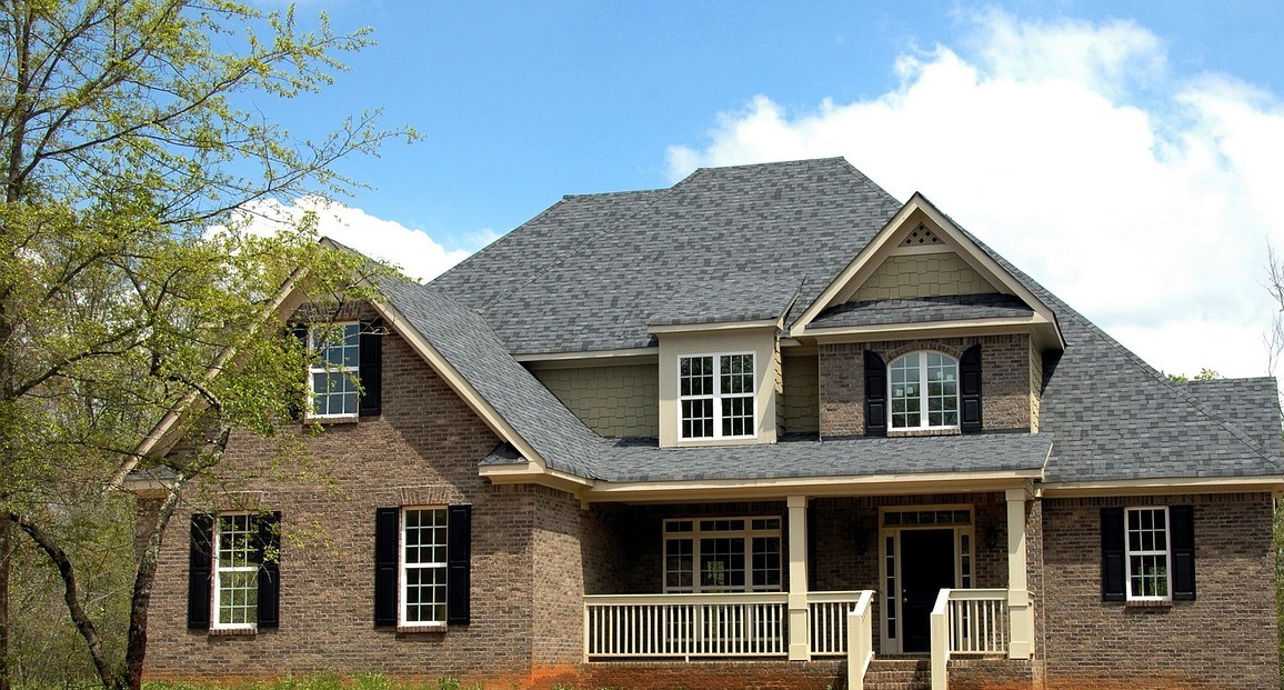 Spending the maximum of your earnings on housing